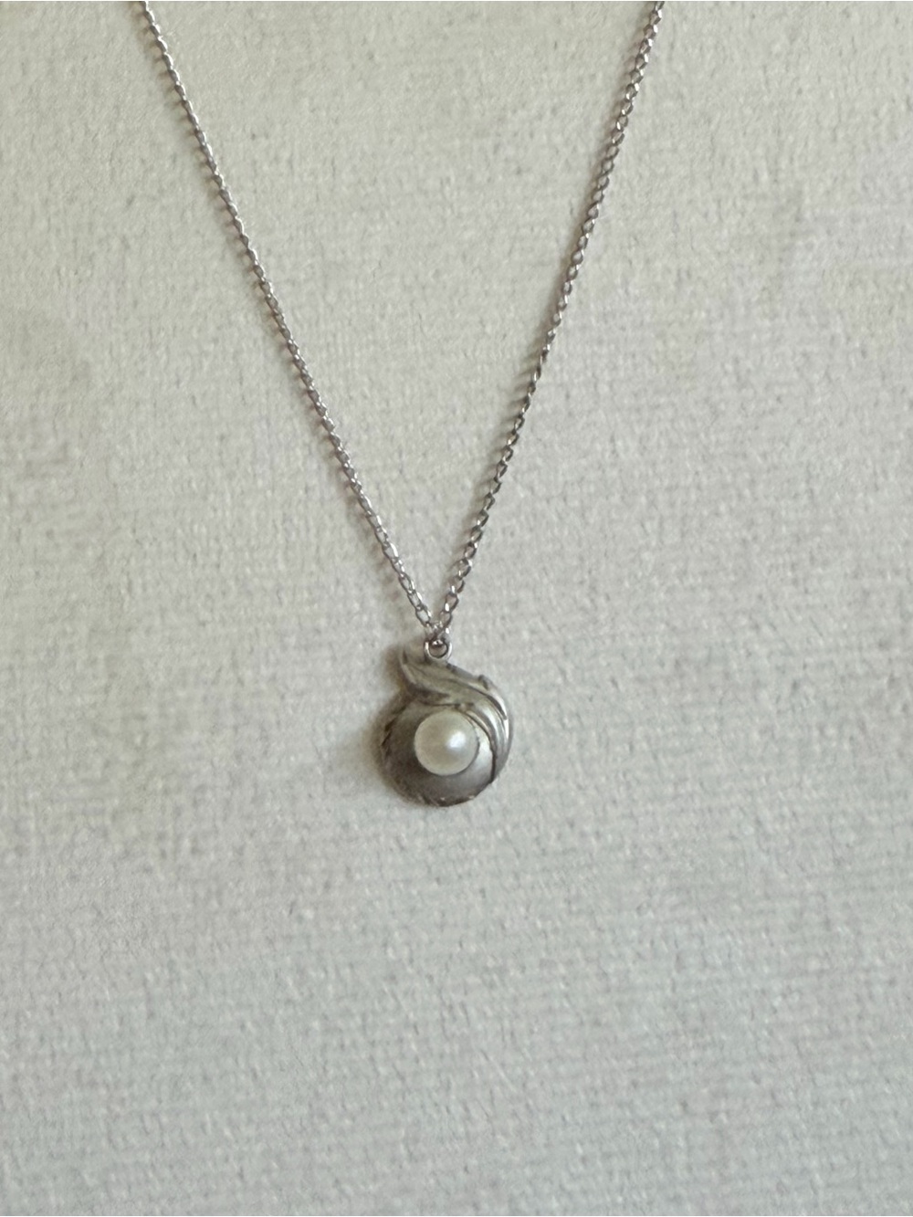 Vintage Sterling Silver Cultured Pearl Leaf Pendant Necklace - Signed Triangle